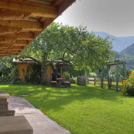 Gaestehaus Hirschbichler - Chiemgau Karte Apartament *