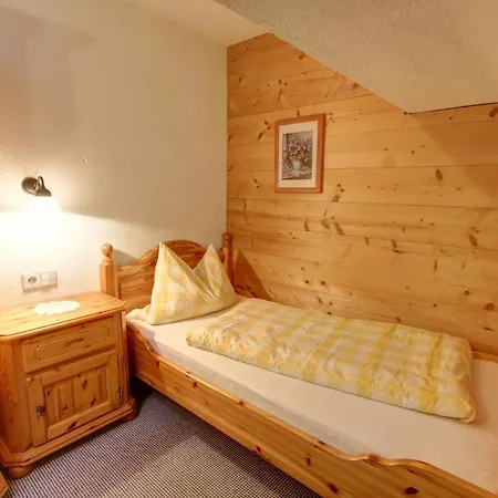 Gaestehaus Hirschbichler - Chiemgau Karte Инцелль