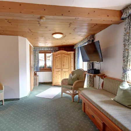 Gaestehaus Hirschbichler - Chiemgau Karte *
