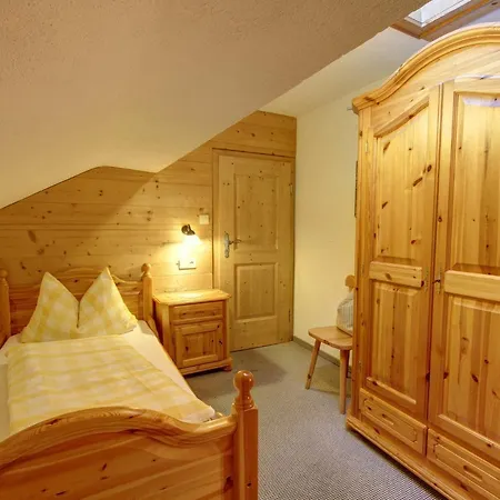 Gaestehaus Hirschbichler - Chiemgau Karte انزل