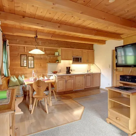 Apartment Gaestehaus Hirschbichler - Chiemgau Karte *