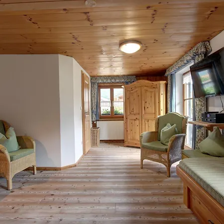 Gaestehaus Hirschbichler - Chiemgau Karte *