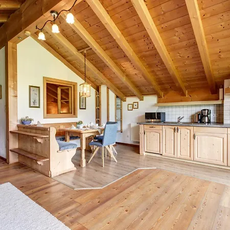 Gaestehaus Hirschbichler - Chiemgau Karte Apartamento *