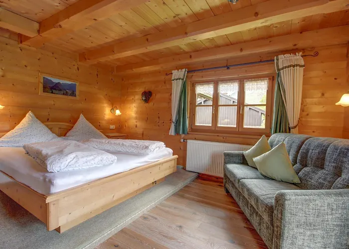 Gaestehaus Hirschbichler - Chiemgau Karte *
